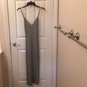 brandy melville maxi dress